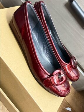 STUART WEITZMAN Red Patent Size 9 Ballet Flats Shoes w/ Silver Tone Buckle